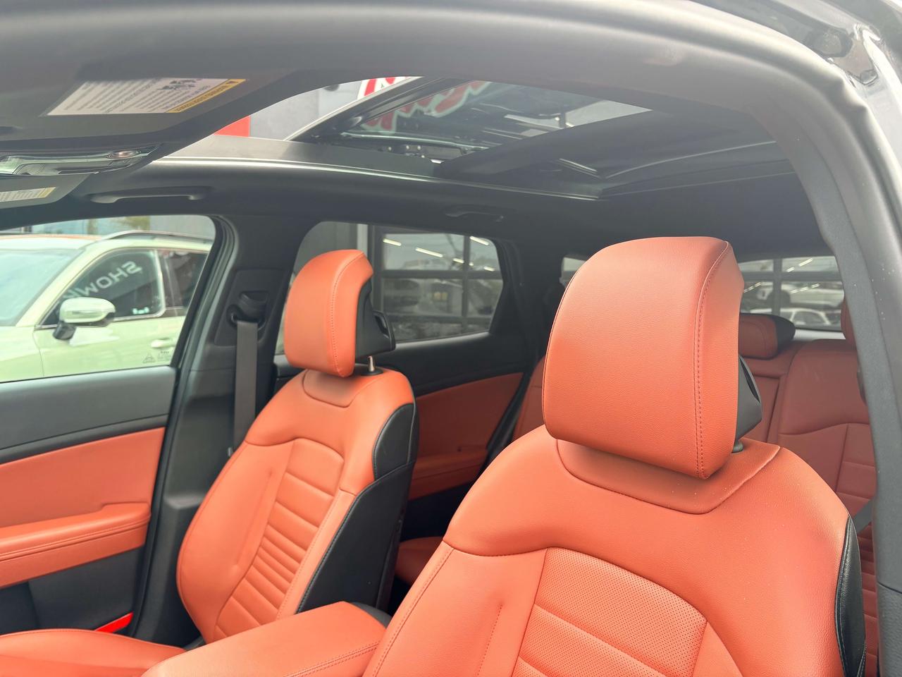2024 Kia Sportage EX Premium   Red Leather   Panoroof   Nav Photo1