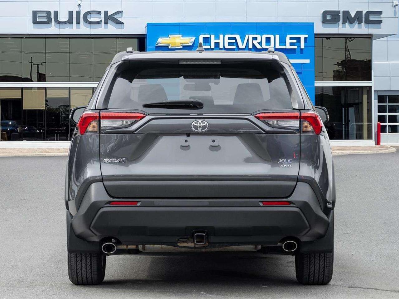 2021 Toyota RAV4 XLE AWD Photo
