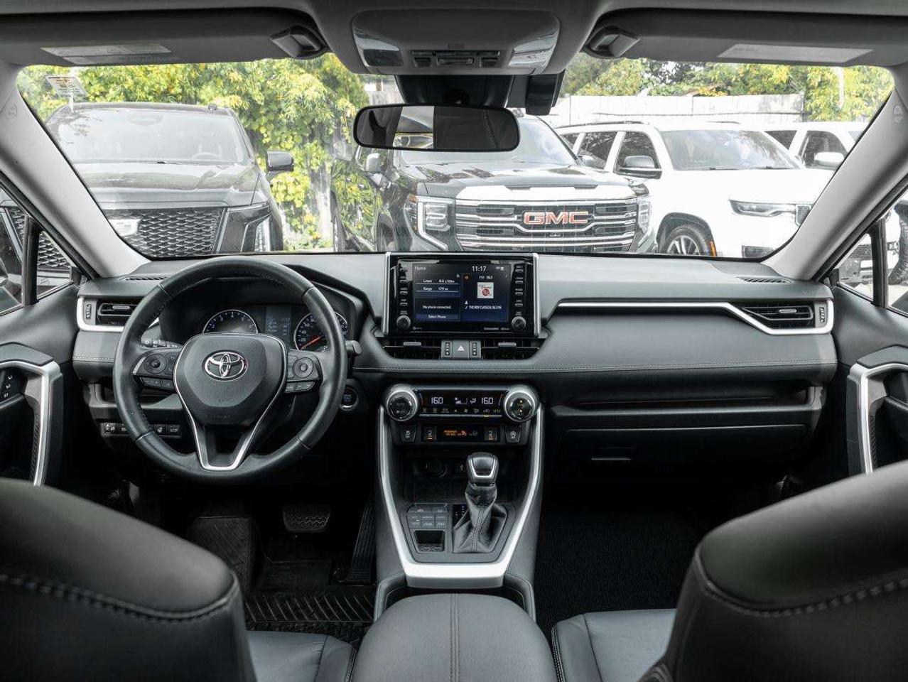 2021 Toyota RAV4 XLE AWD Photo