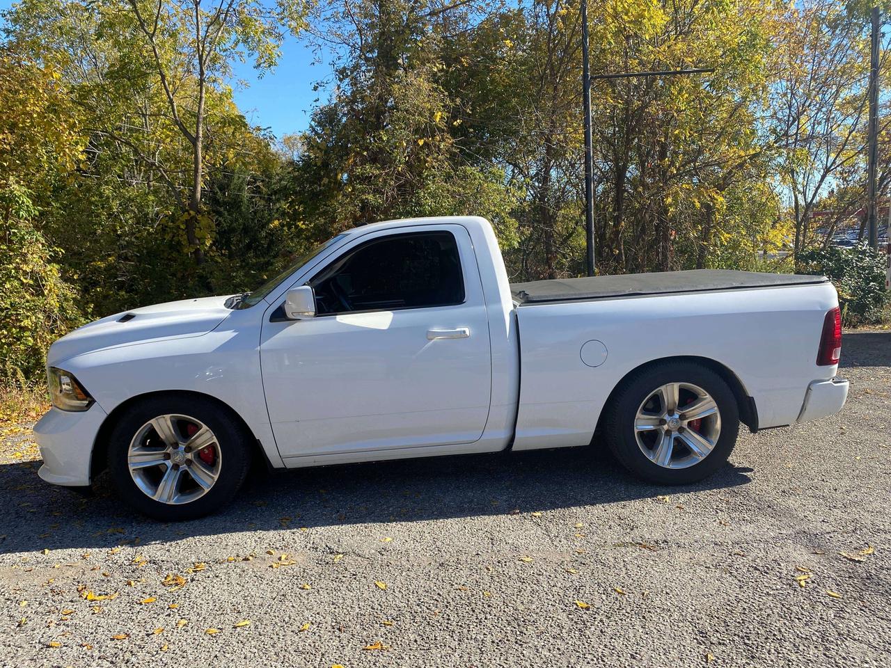 2015 RAM 1500 SPORT, AS IS, NOT INSPECTED FOR SAFETY EXPENSES! Photo