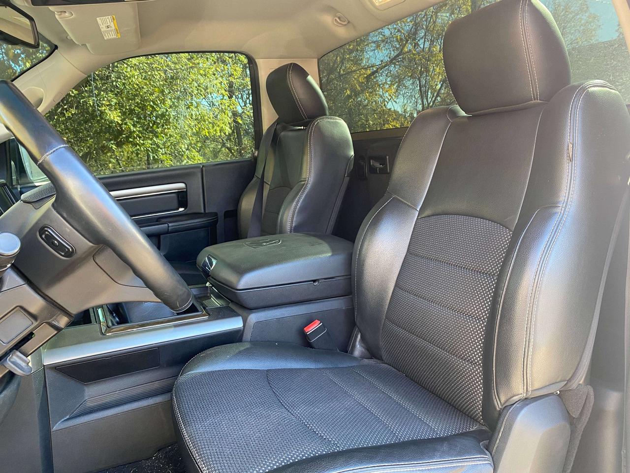 2015 RAM 1500 SPORT, AS IS, NOT INSPECTED FOR SAFETY EXPENSES! Photo