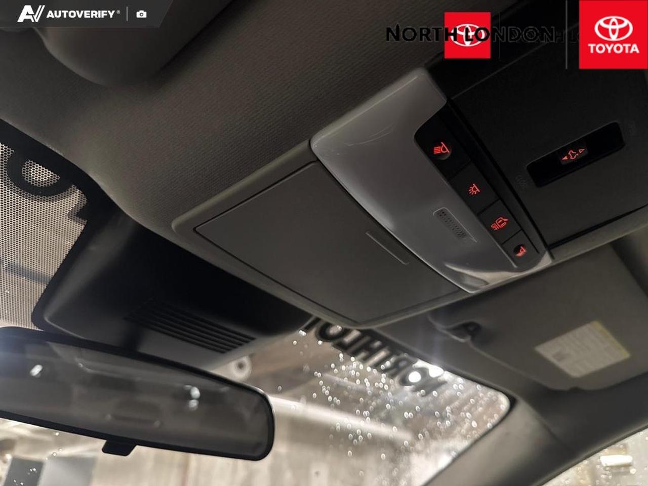 2022 Nissan Sentra SR 4dr Sedan Photo