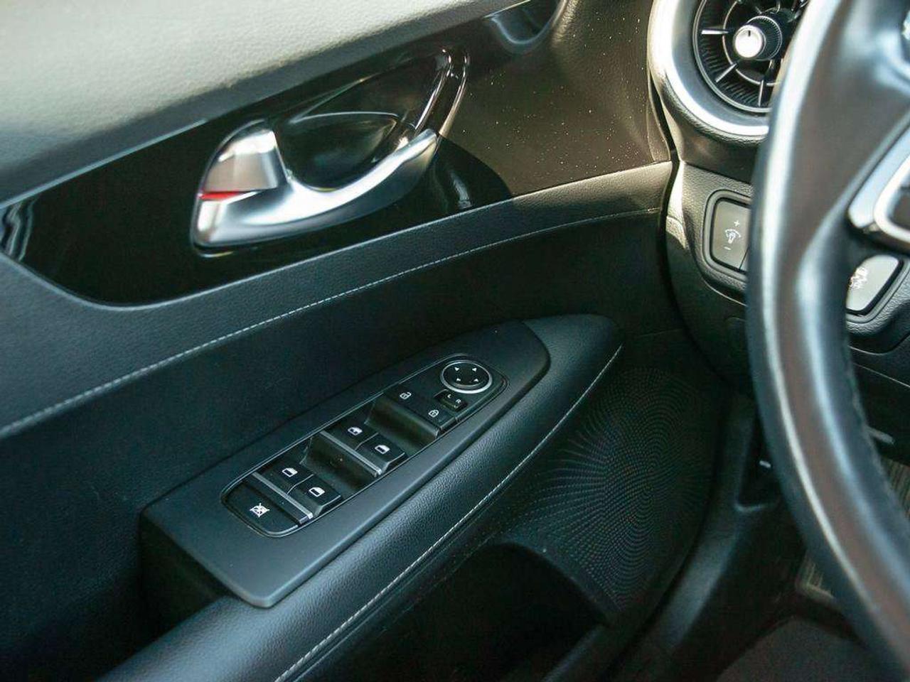 2024 Kia Forte EX   Apple CarPlay   Backup Camera   Heated Seats Photo