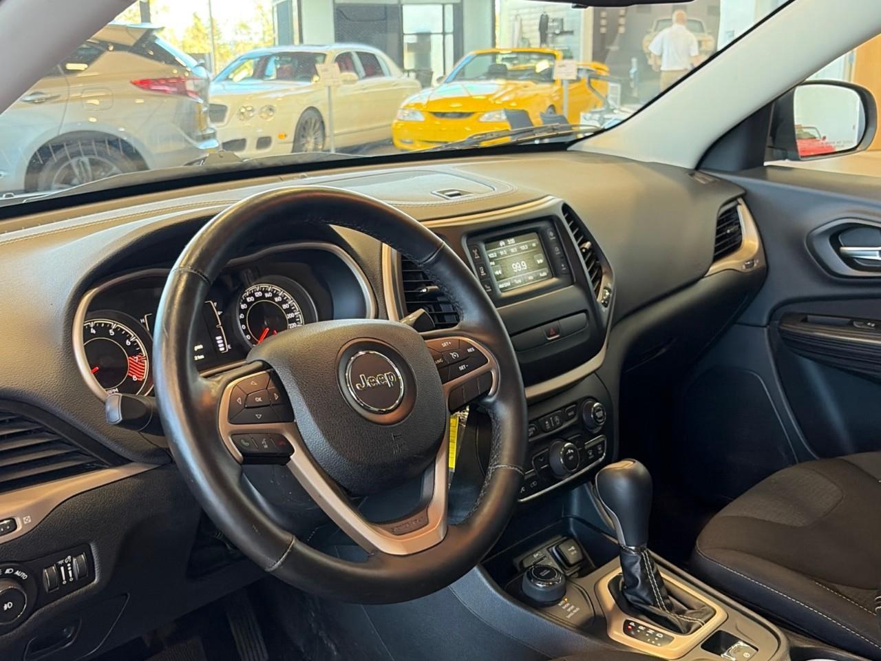 2015 Jeep Cherokee North 4dr 4x4 Photo