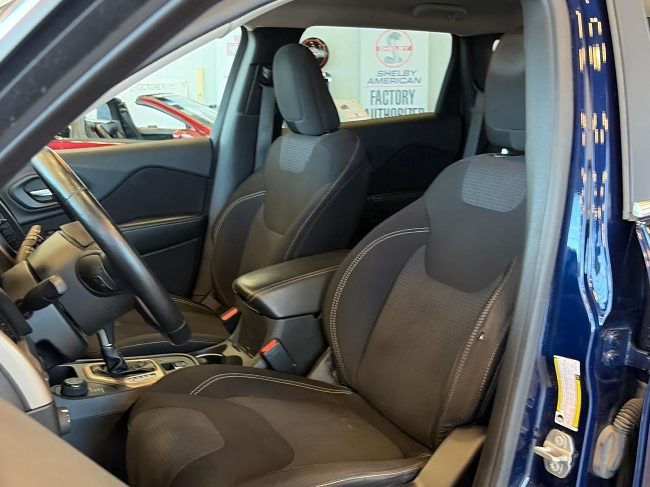 2015 Jeep Cherokee North 4dr 4x4 Photo