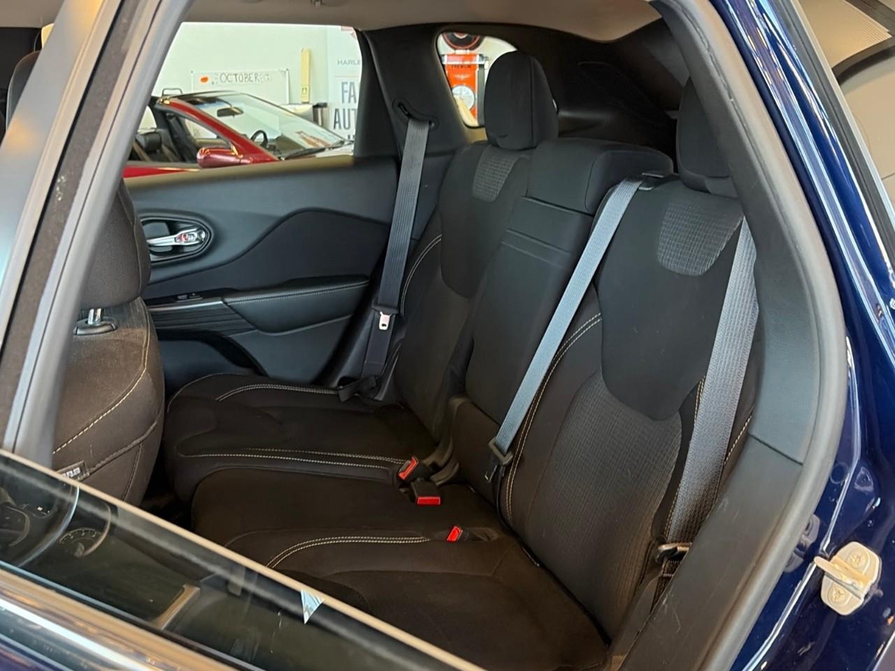2015 Jeep Cherokee North 4dr 4x4 Photo