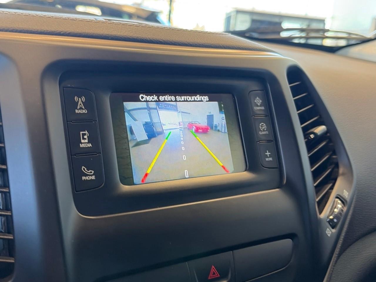 2015 Jeep Cherokee North 4dr 4x4 Photo