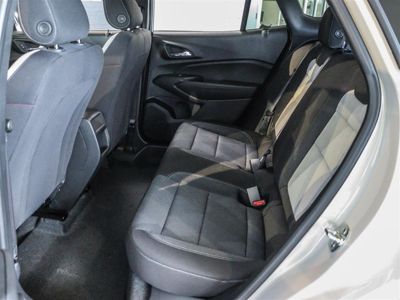 2026 Chevrolet Trax FWD 4dr 1RS Photo