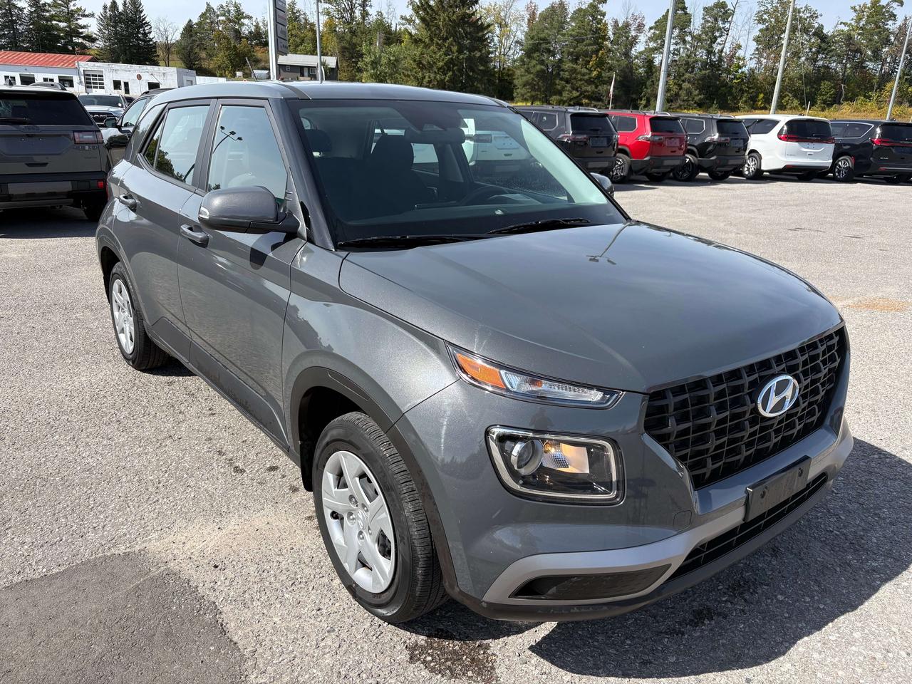 2023 Hyundai Venue Essential - htd seat Photo