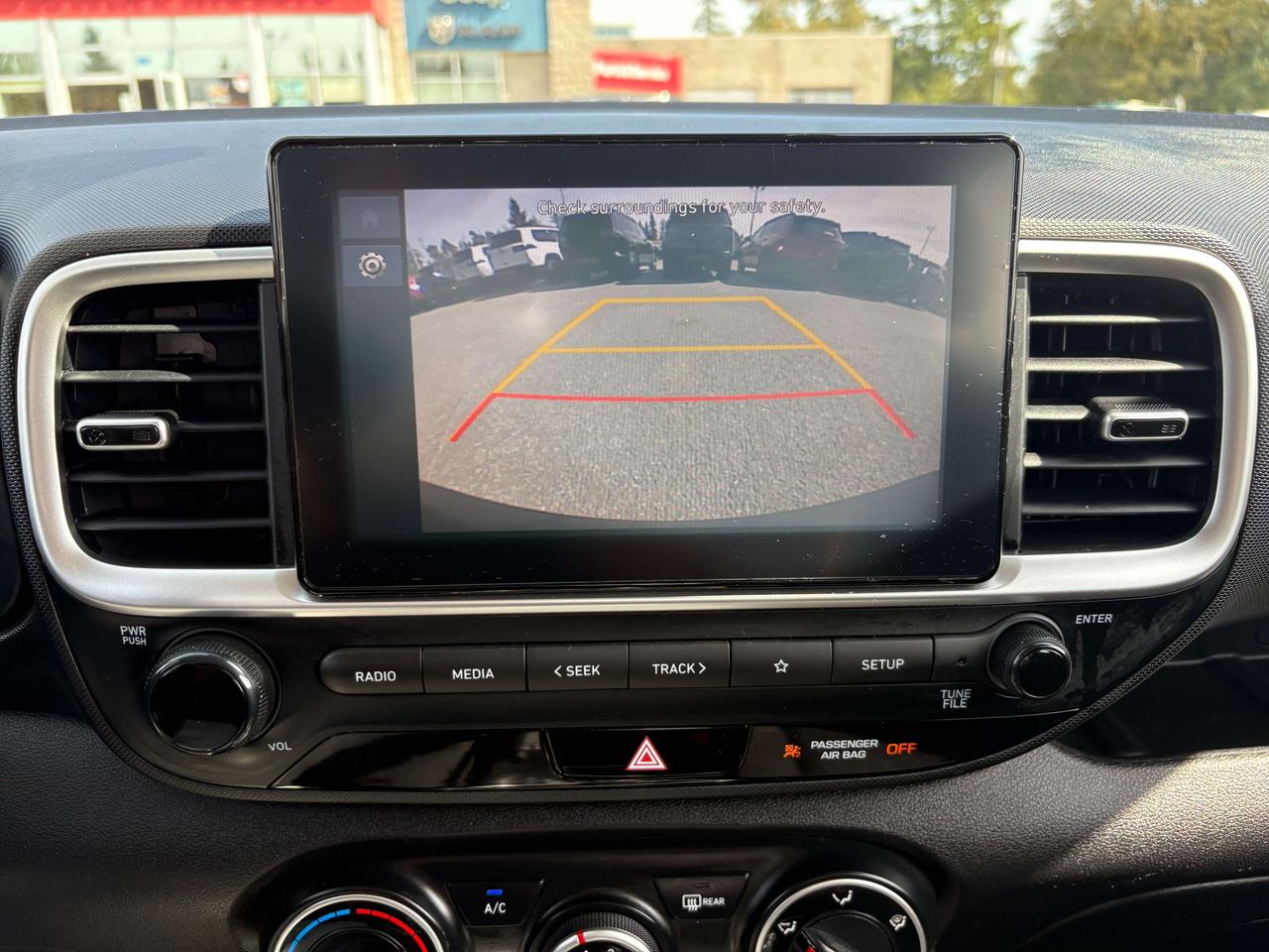 2023 Hyundai Venue Essential - htd seat Photo