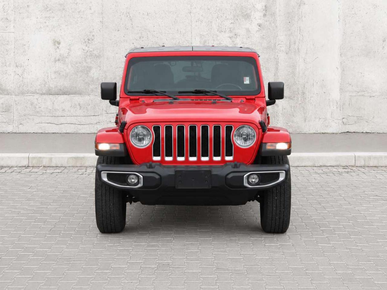 2021 Jeep Wrangler Sahara Unlimited 4x4  SiriusXM SideSteps ReverseCa Photo1