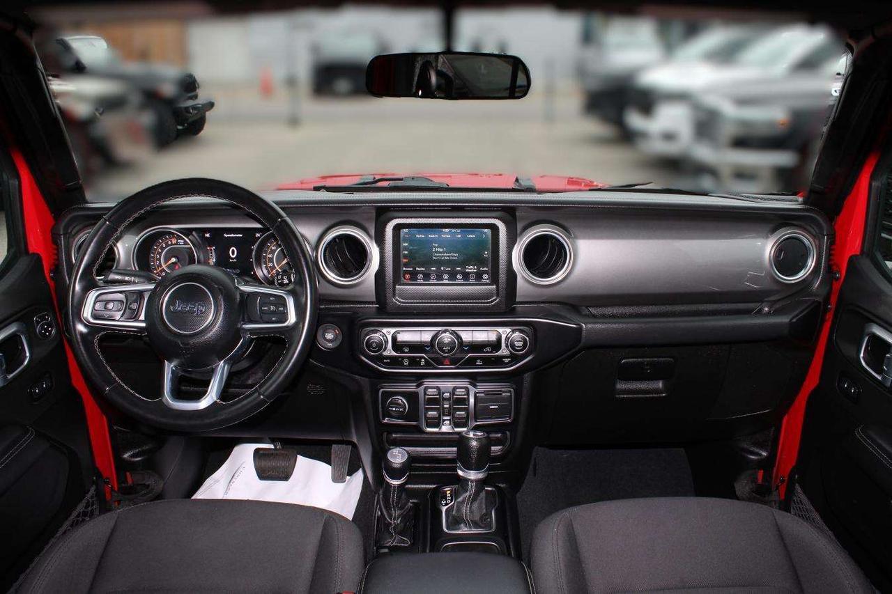 2021 Jeep Wrangler Sahara Unlimited 4x4  SiriusXM SideSteps ReverseCa Photo