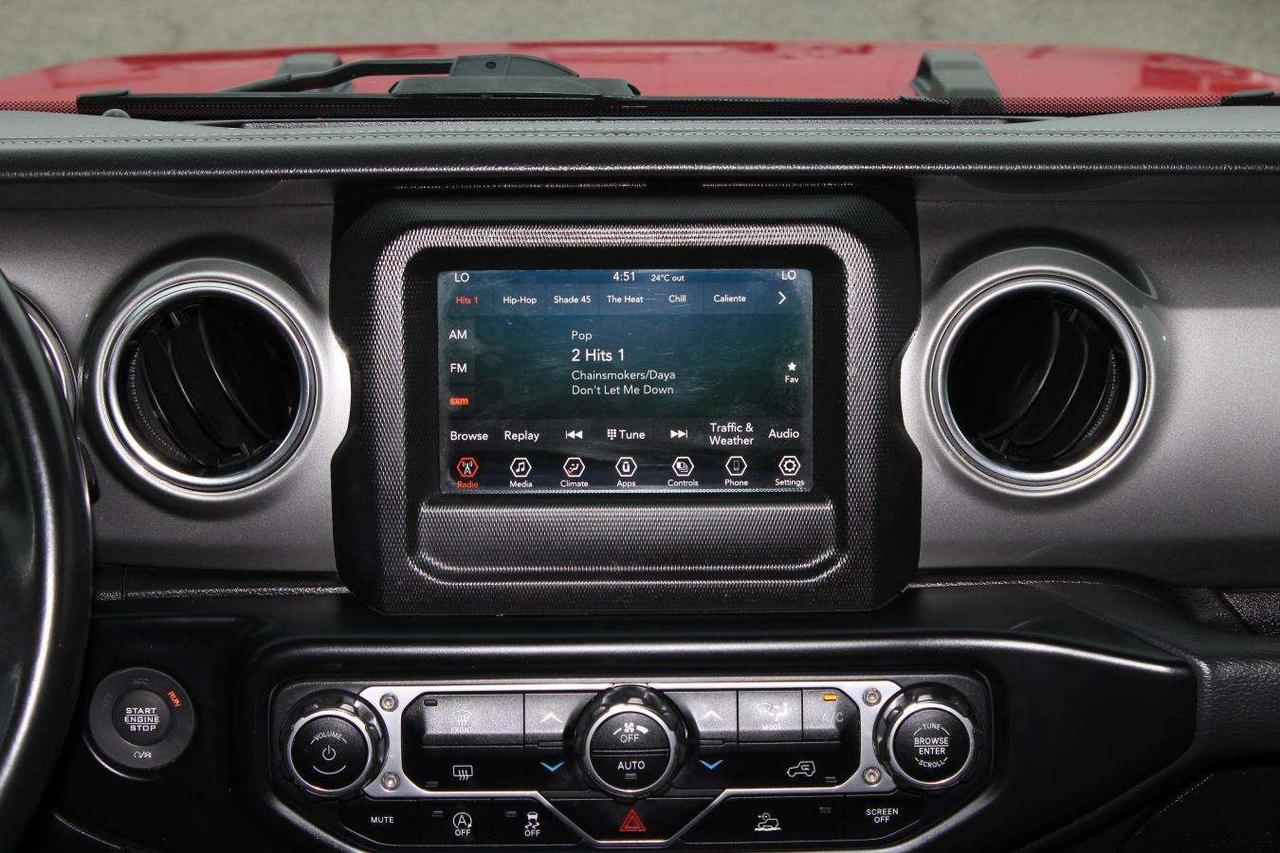 2021 Jeep Wrangler Sahara Unlimited 4x4  SiriusXM SideSteps ReverseCa Photo