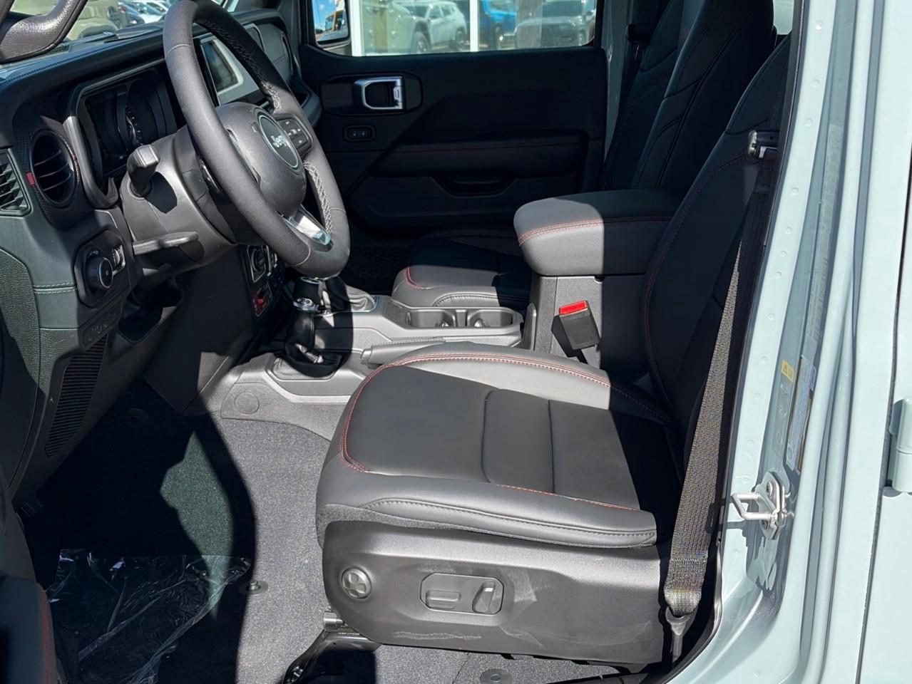 2027 Jeep Wrangler Rubicon 4dr 4x4 Photo