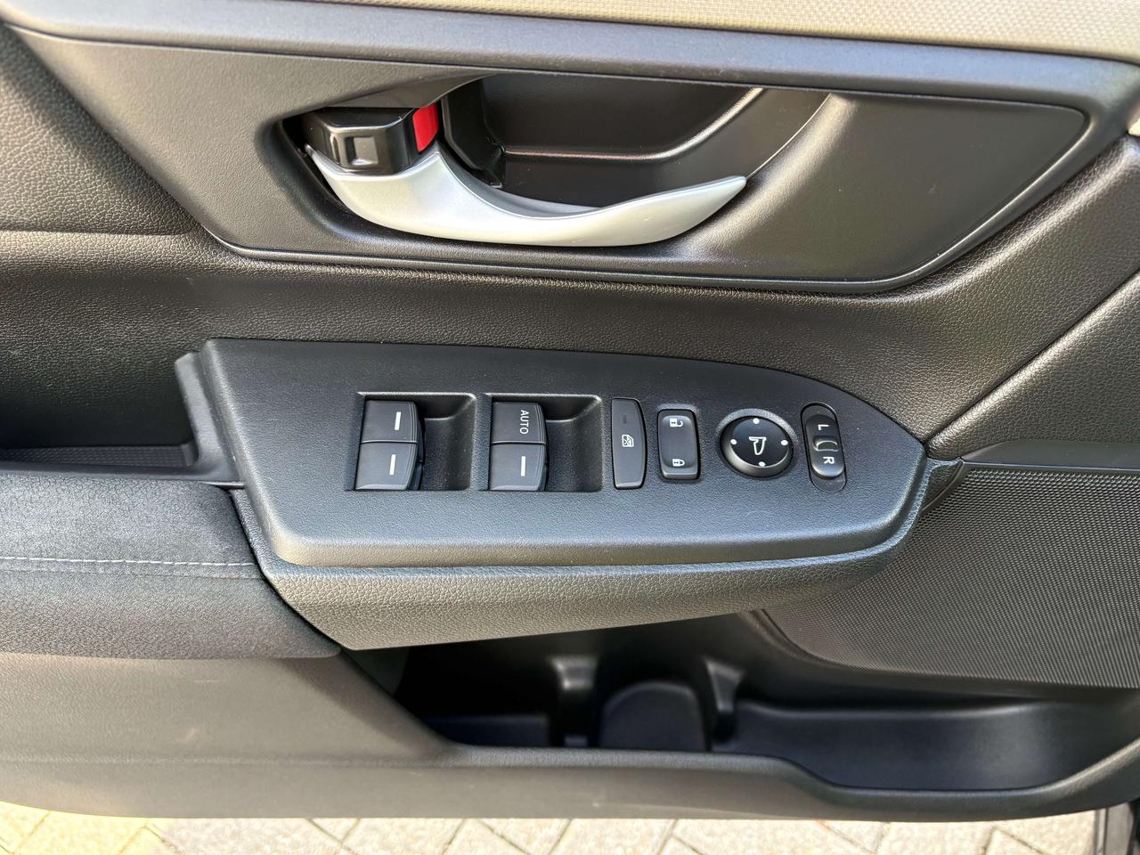 2021 Honda CR-V LX FWD   Heated Seats   Apple CarPlay/Android Auto Photo