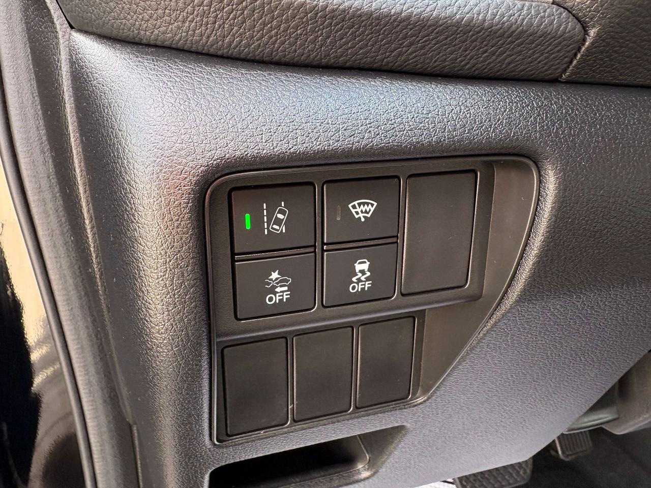2021 Honda CR-V LX FWD   Heated Seats   Apple CarPlay/Android Auto Photo