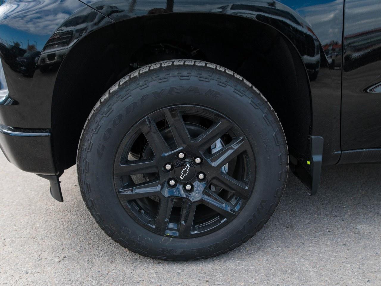 2026 Chevrolet Silverado 1500 Crew Cab Short Box 4-Wheel Drive RST Photo