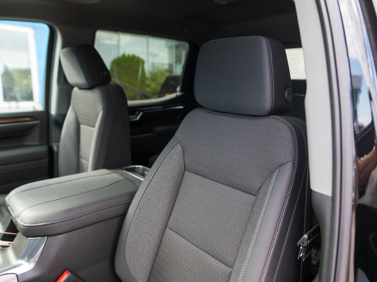 2026 Chevrolet Silverado 1500 Crew Cab Short Box 4-Wheel Drive RST Photo