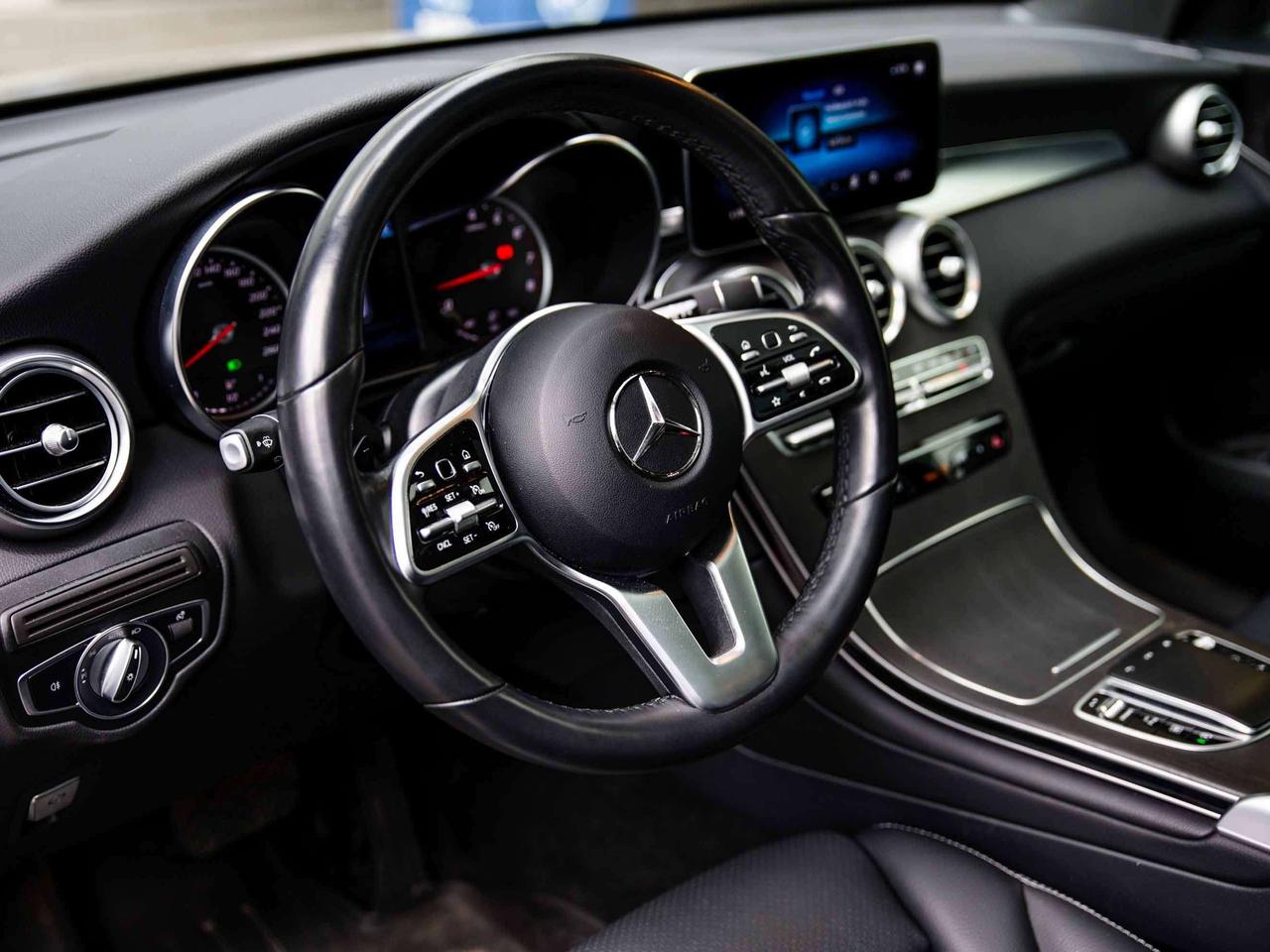 2022 Mercedes-Benz GLC  Photo