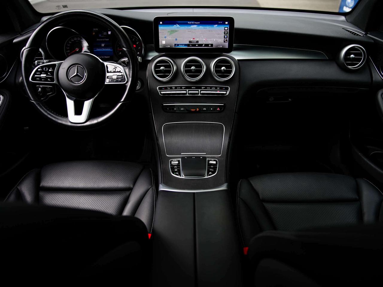 2022 Mercedes-Benz GLC  Photo