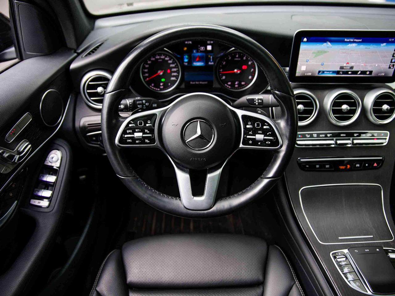 2022 Mercedes-Benz GLC  Photo