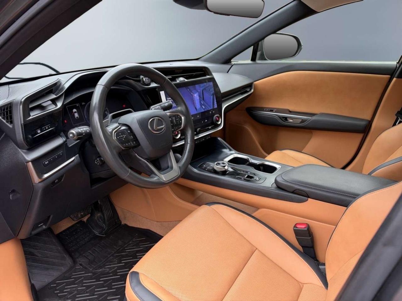 2023 Lexus RZ 450e AWD * NO ACCIDENTS / COOLED SEATS / PANORAMIC ROOF / DRIVER ASSIST Photo