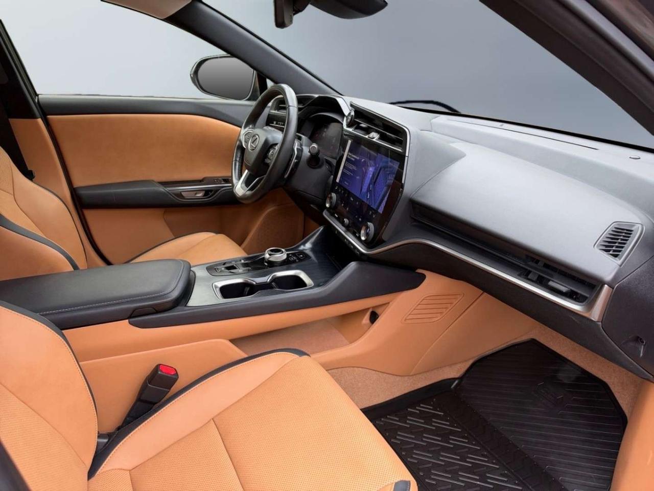 2023 Lexus RZ 450e AWD * NO ACCIDENTS / COOLED SEATS / PANORAMIC ROOF / DRIVER ASSIST Photo