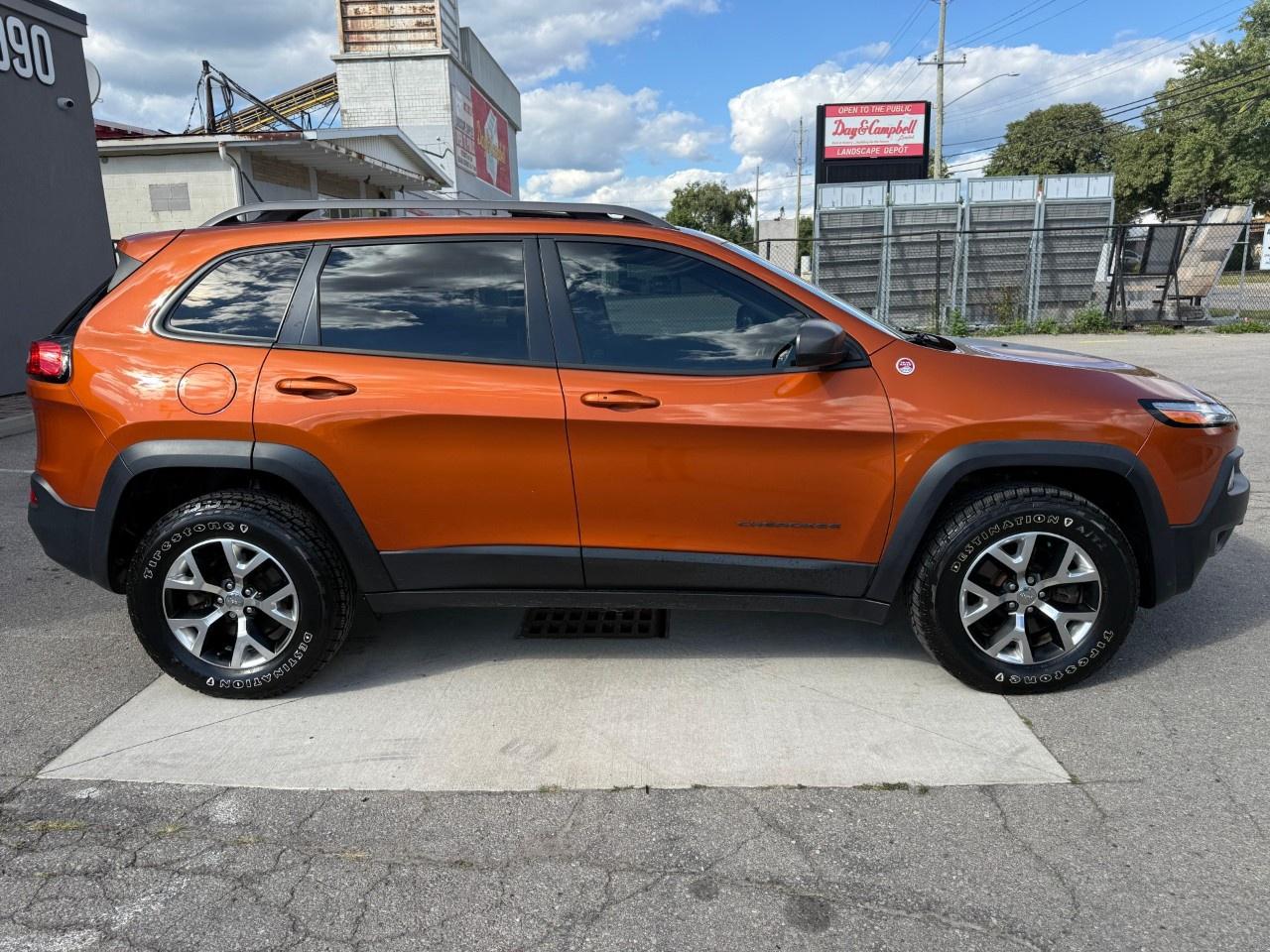 2015 Jeep Cherokee 4WD 4dr Trailhawk Photo