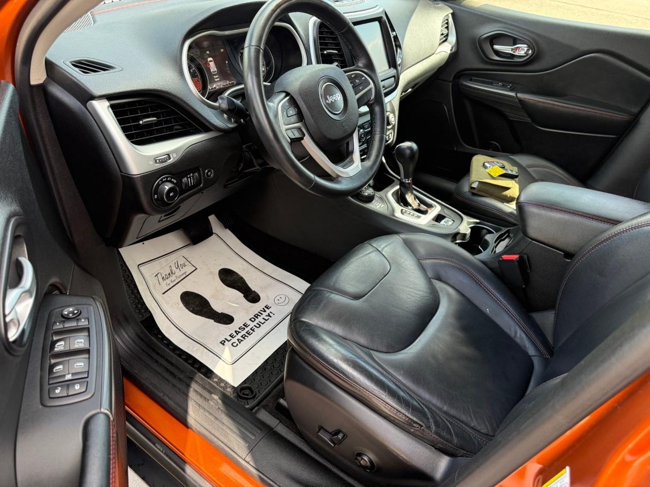 2015 Jeep Cherokee 4WD 4dr Trailhawk Photo