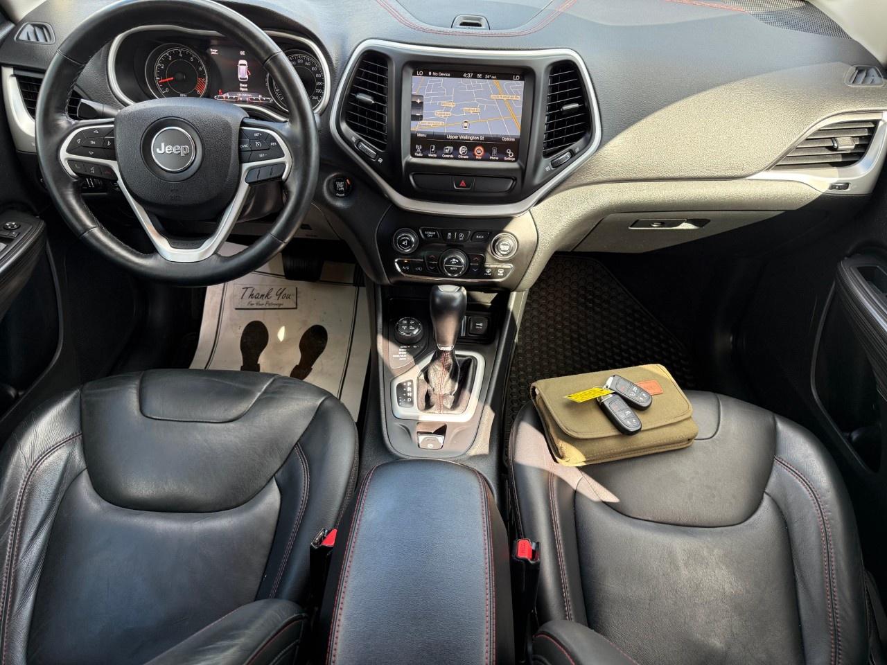 2015 Jeep Cherokee 4WD 4dr Trailhawk Photo