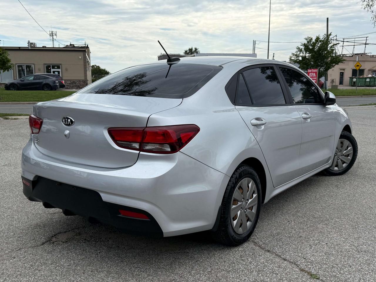 2019 Kia Rio LX+ l FWD l EcoVehicle l Auto l RCam l 1.6L l 4Cyl Photo
