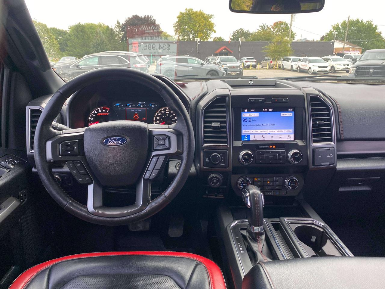 2019 Ford F-150 LARIAT, CLEAN CARFAX, LOCAL TRADE, SUNROOF! Photo