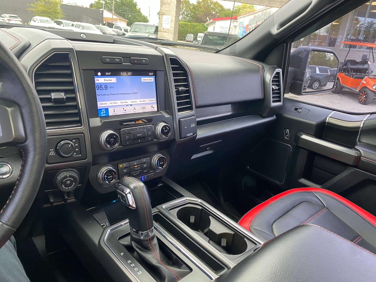 2019 Ford F-150 LARIAT, CLEAN CARFAX, LOCAL TRADE, SUNROOF! Photo