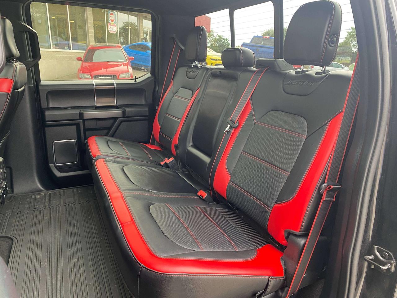 2019 Ford F-150 LARIAT, CLEAN CARFAX, LOCAL TRADE, SUNROOF! Photo