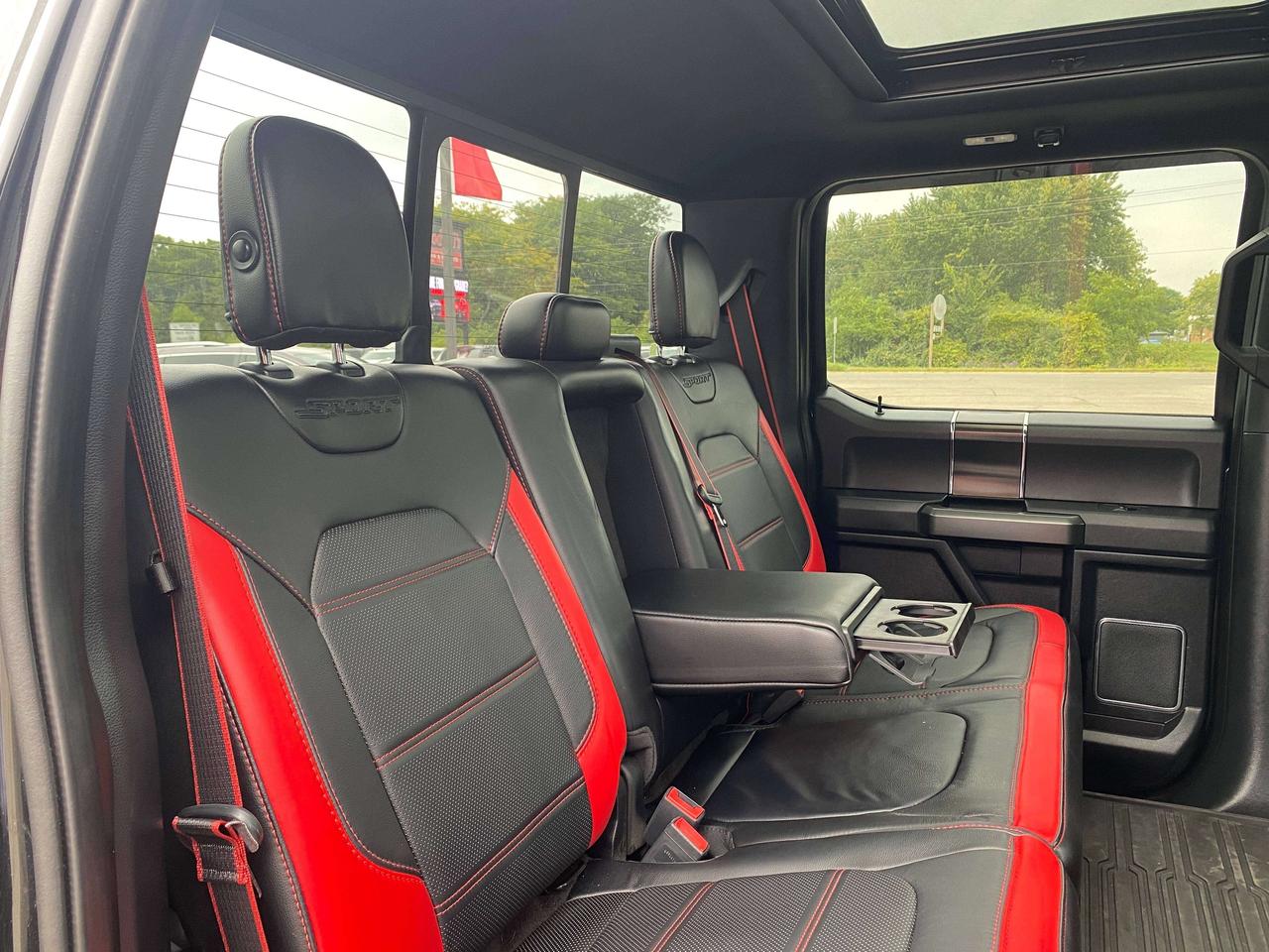 2019 Ford F-150 LARIAT, CLEAN CARFAX, LOCAL TRADE, SUNROOF! Photo