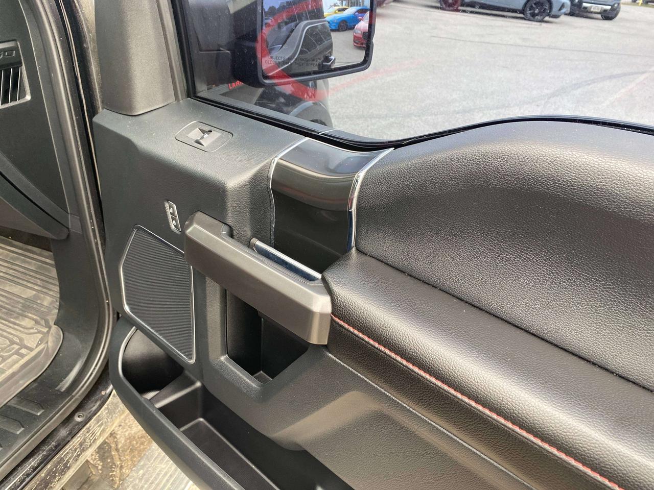 2019 Ford F-150 LARIAT, CLEAN CARFAX, LOCAL TRADE, SUNROOF! Photo