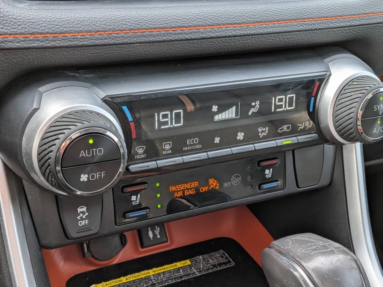 2019 Toyota RAV4 AWD Trail Photo