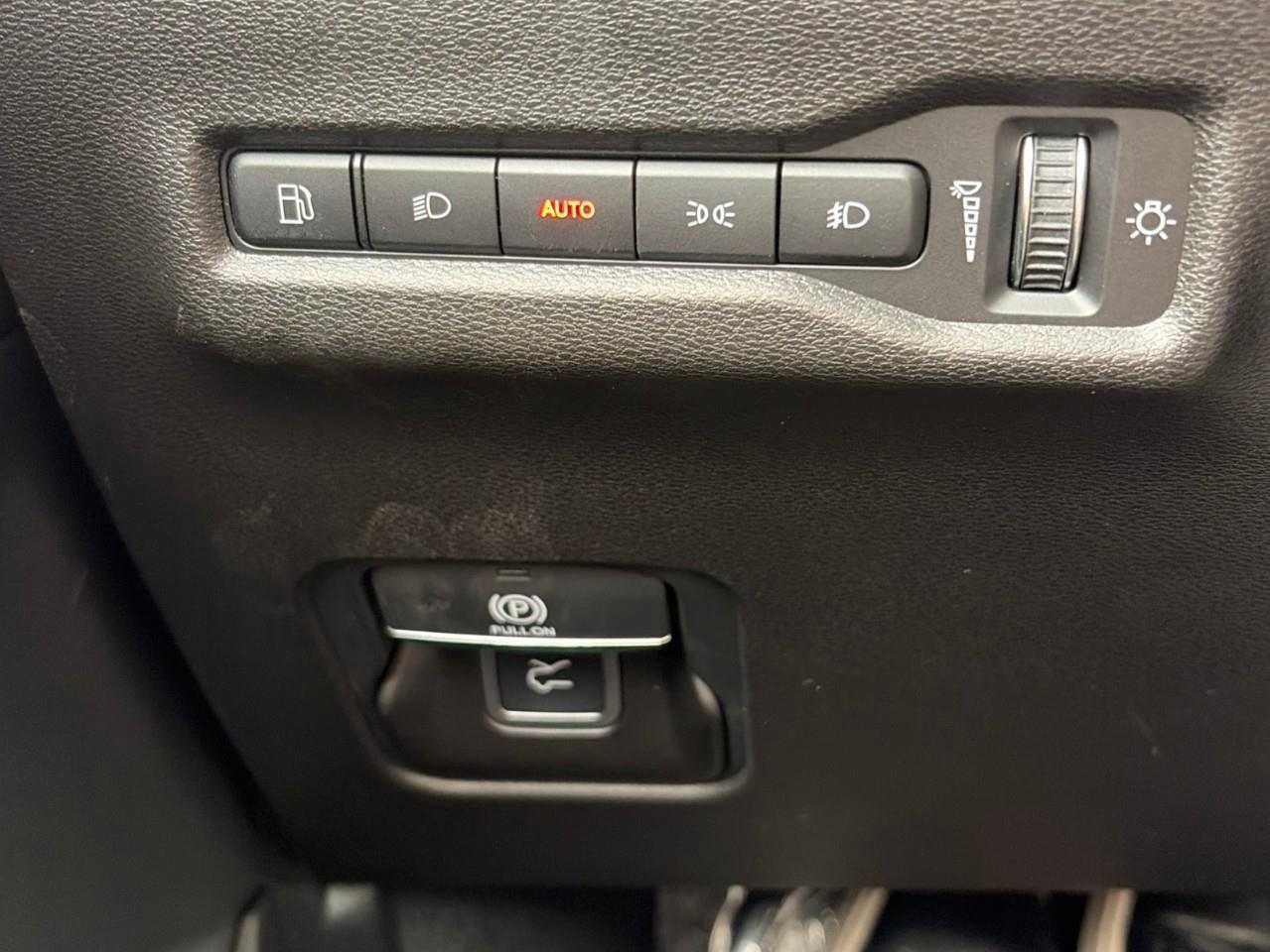 2026 Jeep Cherokee Overland 4dr 4x4 Photo