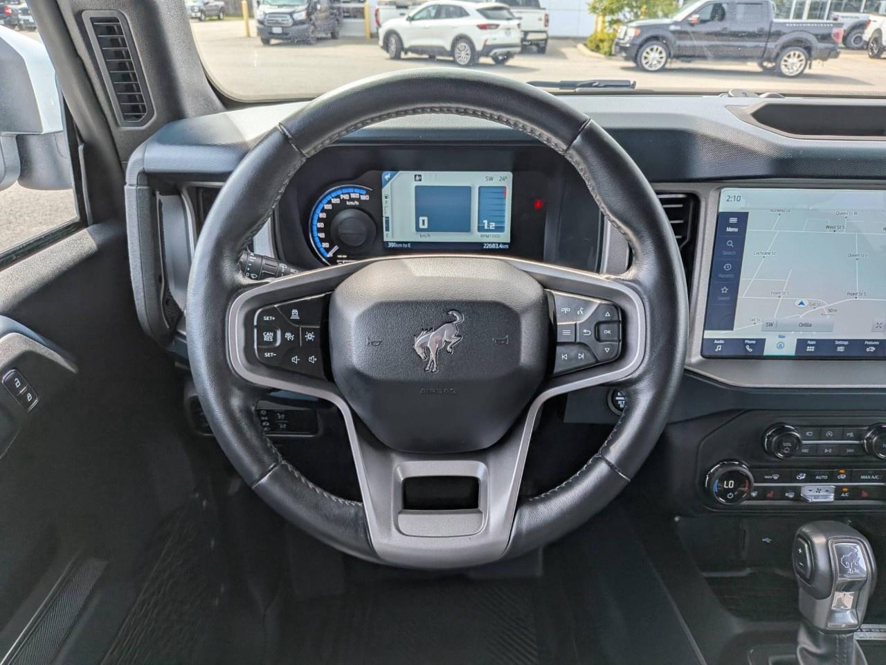 2024 Ford Bronco OUTER BANKS 4 DOOR 4X4 Photo