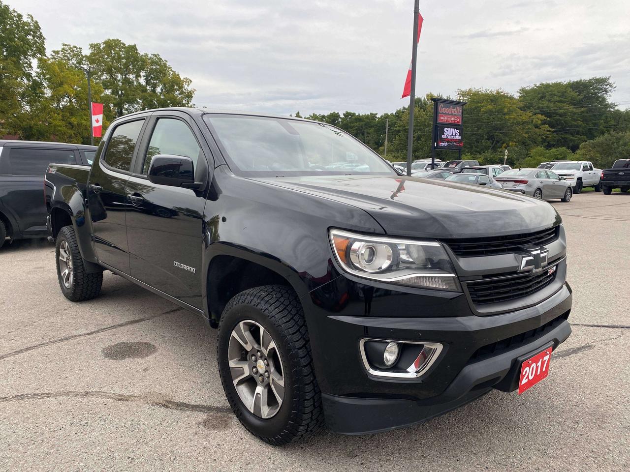2017 Chevrolet Colorado 4WD Z71, REMOTE START, HEATED SEATS, 5FT BOX! Photo5