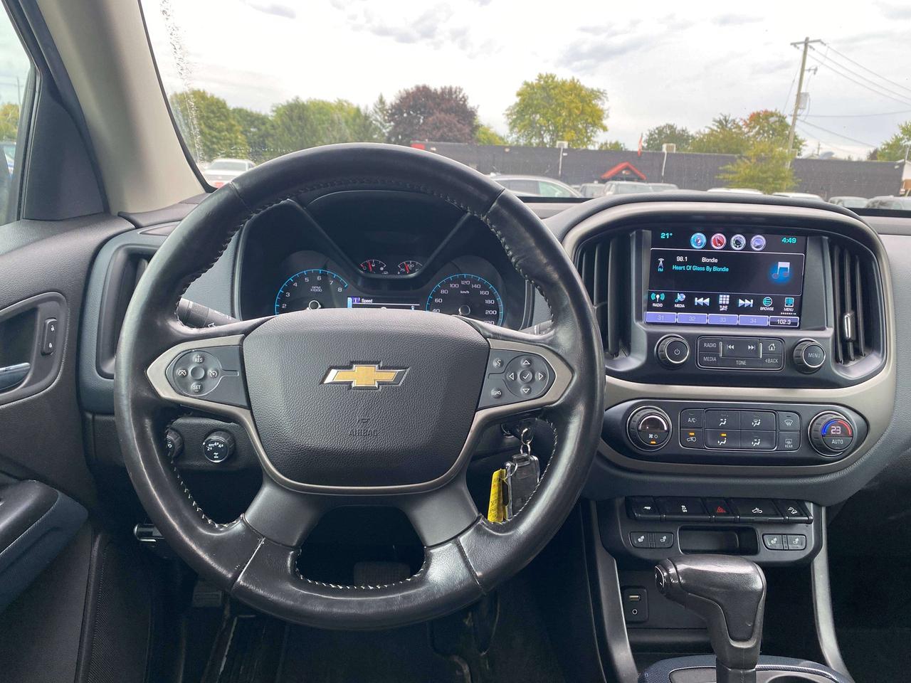 2017 Chevrolet Colorado 4WD Z71, REMOTE START, HEATED SEATS, 5FT BOX! Photo