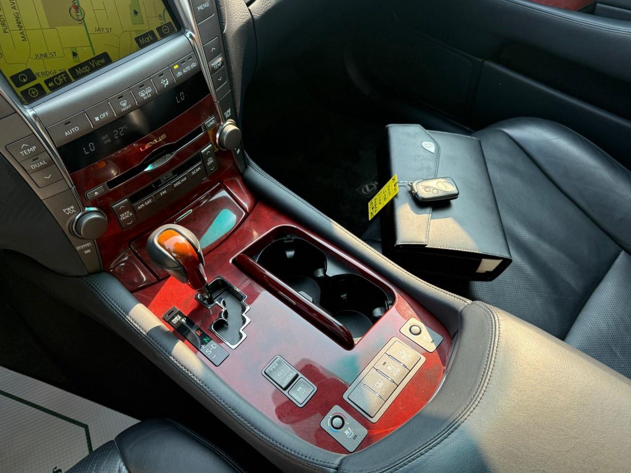 2007 Lexus LS 460 4dr Sdn SWB Photo