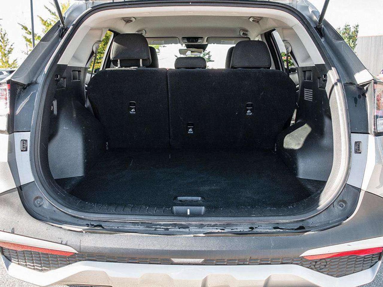 2023 Kia Sportage LX   Heated Seats   Apple CarPlay   Keyless Entry Photo