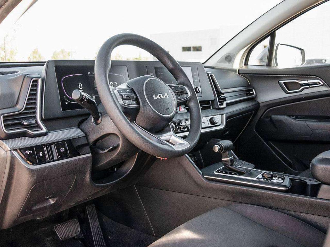 2023 Kia Sportage LX   Heated Seats   Apple CarPlay   Keyless Entry Photo