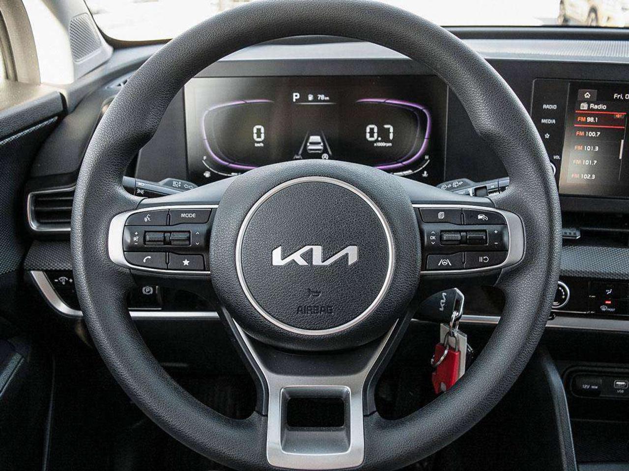 2023 Kia Sportage LX   Heated Seats   Apple CarPlay   Keyless Entry Photo