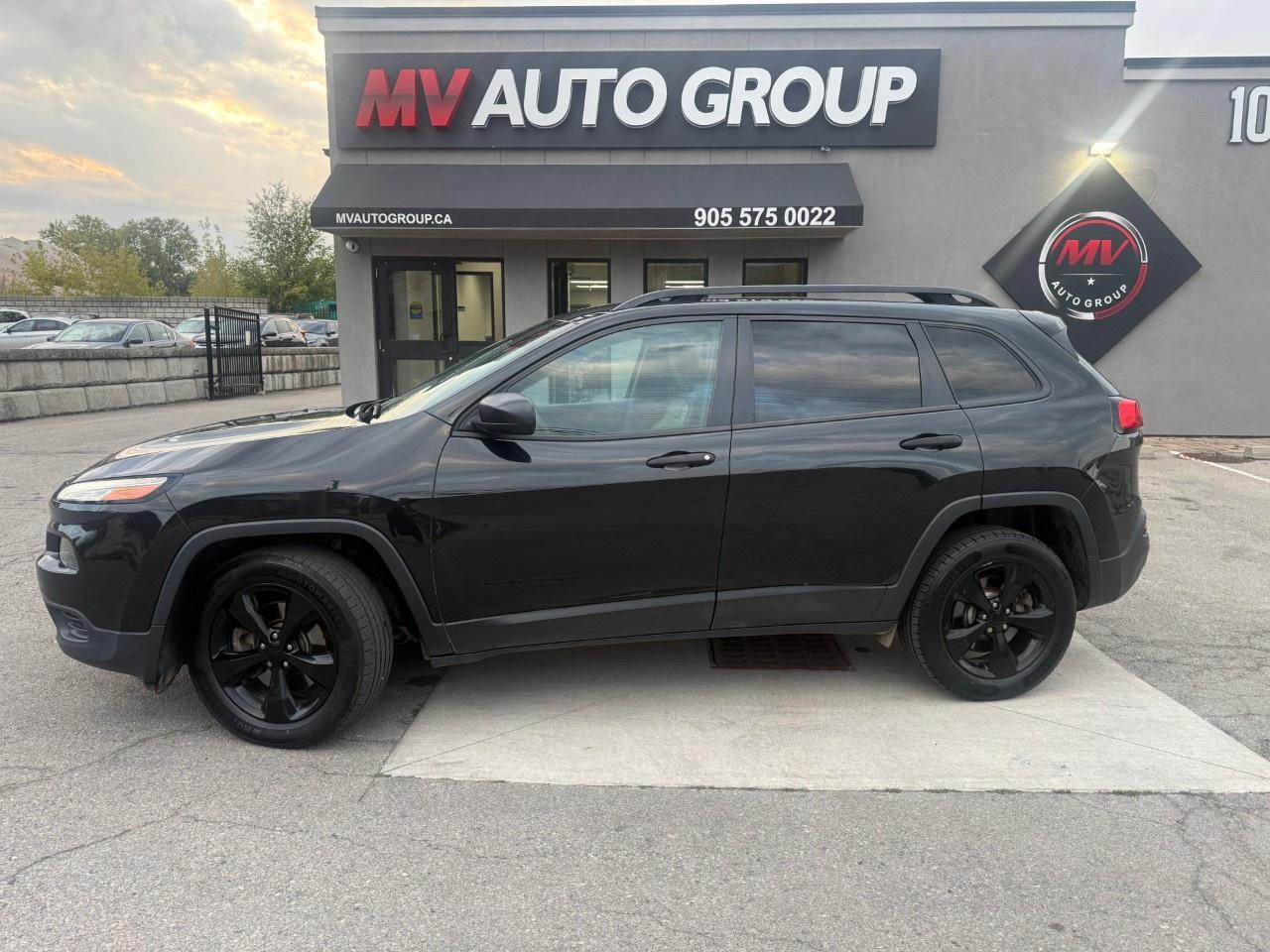 2016 Jeep Cherokee 4WD 4dr Altitude *Ltd Avail* Photo1