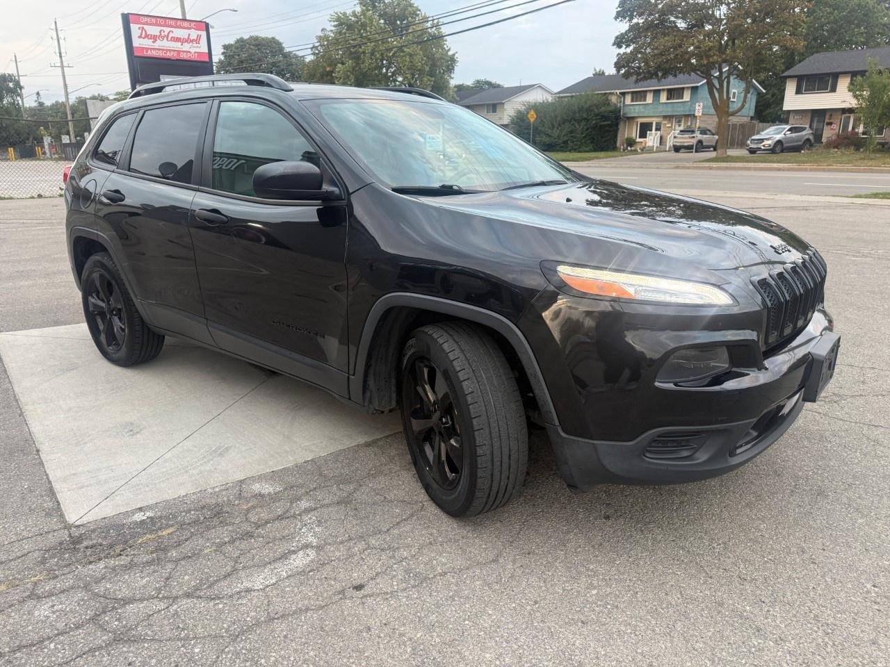 2016 Jeep Cherokee 4WD 4dr Altitude *Ltd Avail* Photo