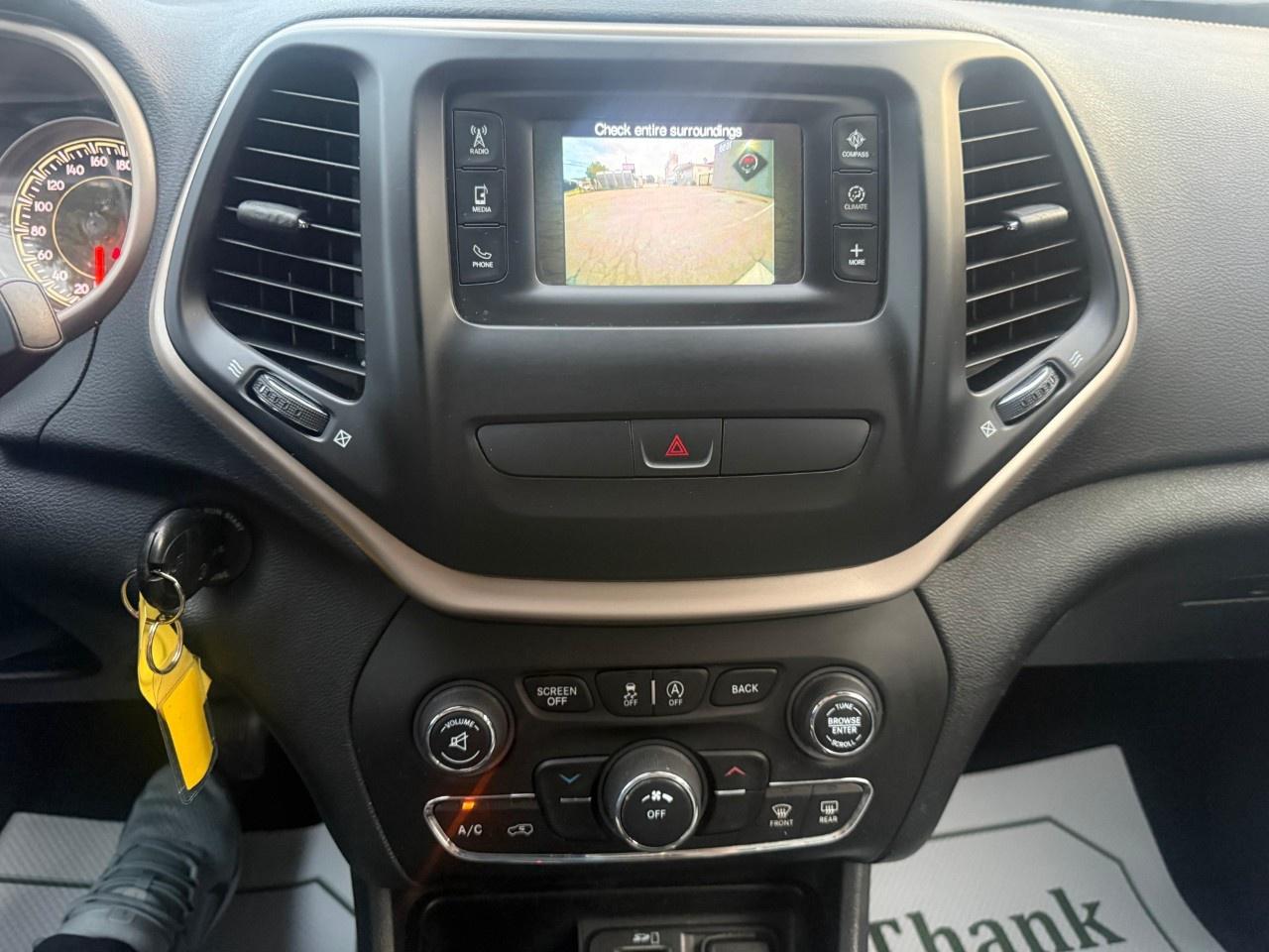 2016 Jeep Cherokee 4WD 4dr Altitude *Ltd Avail* Photo