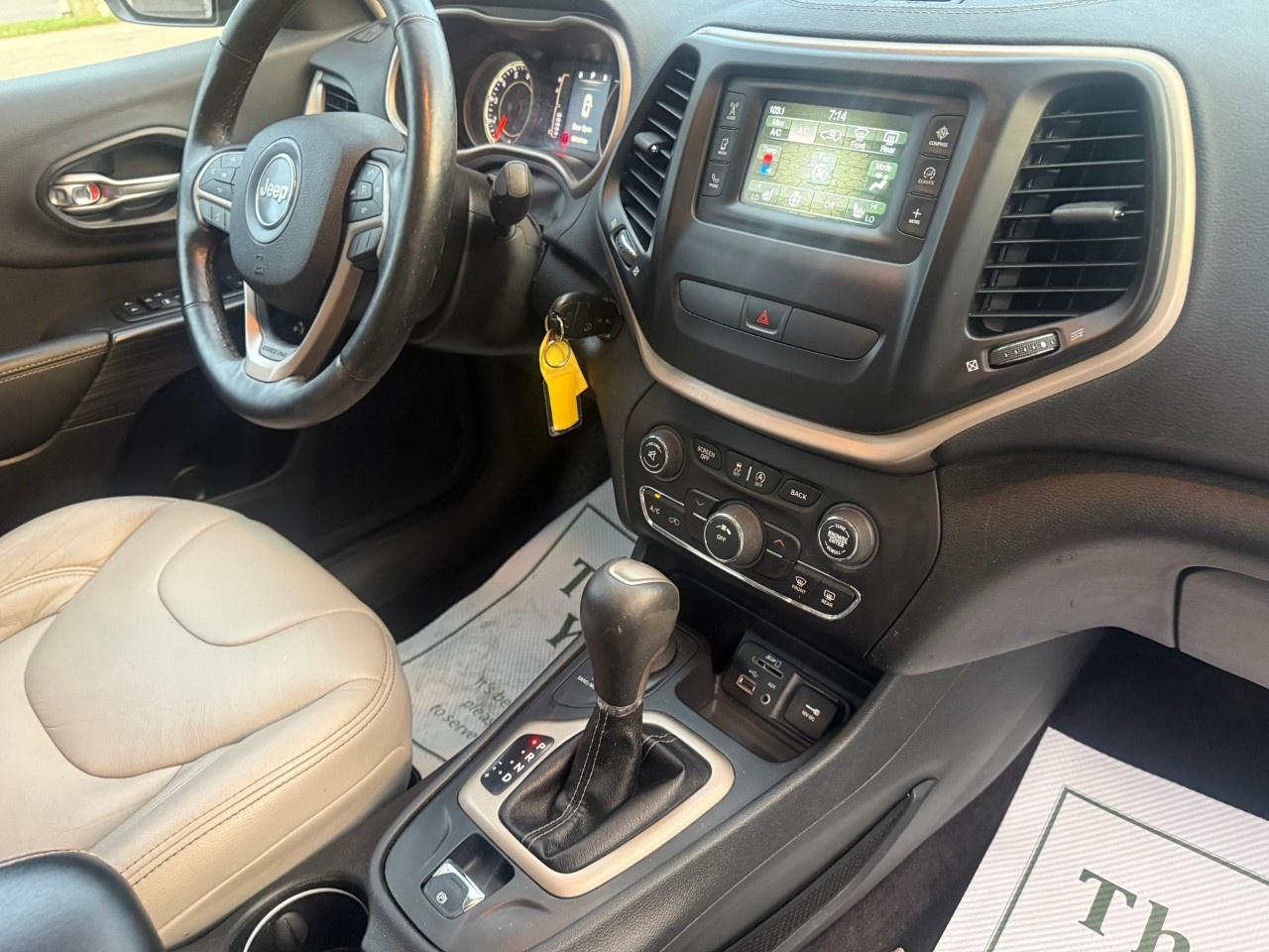 2016 Jeep Cherokee 4WD 4dr Altitude *Ltd Avail* Photo