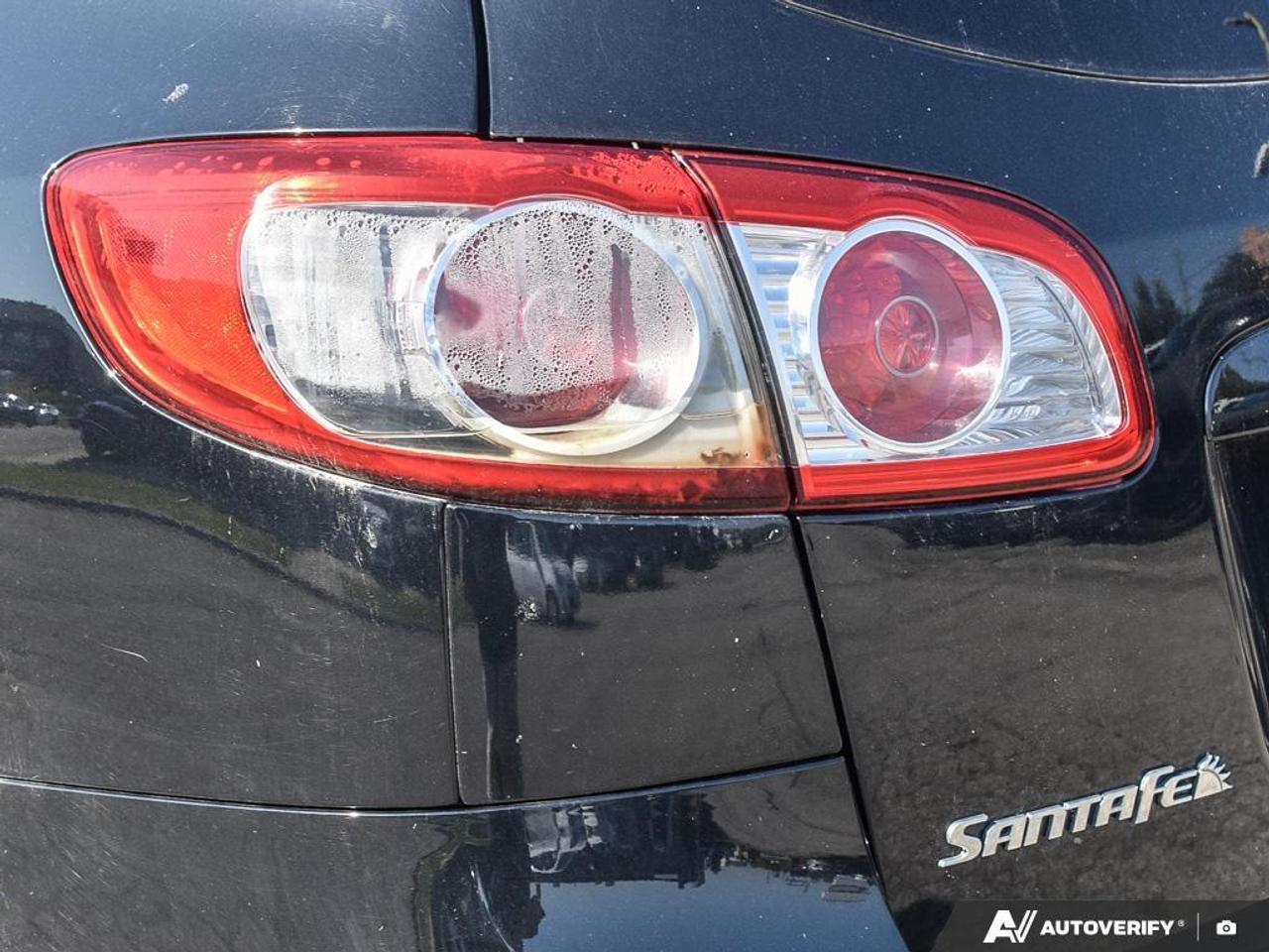 2012 Hyundai Santa Fe GL 2.4 Premium (A6) All-Wheel Drive Photo